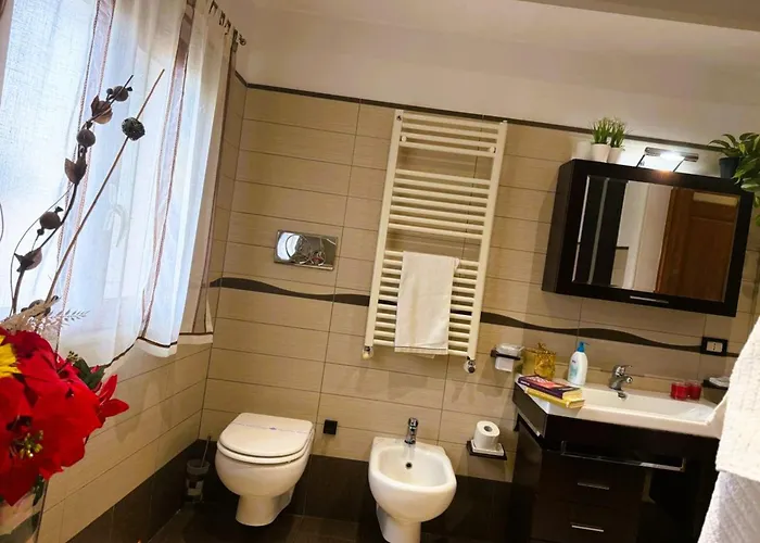 Le Nereidi Centro לינה וארוחת בוקר 4*